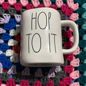 NWOT! Rae Dunn HOP TO IT mug